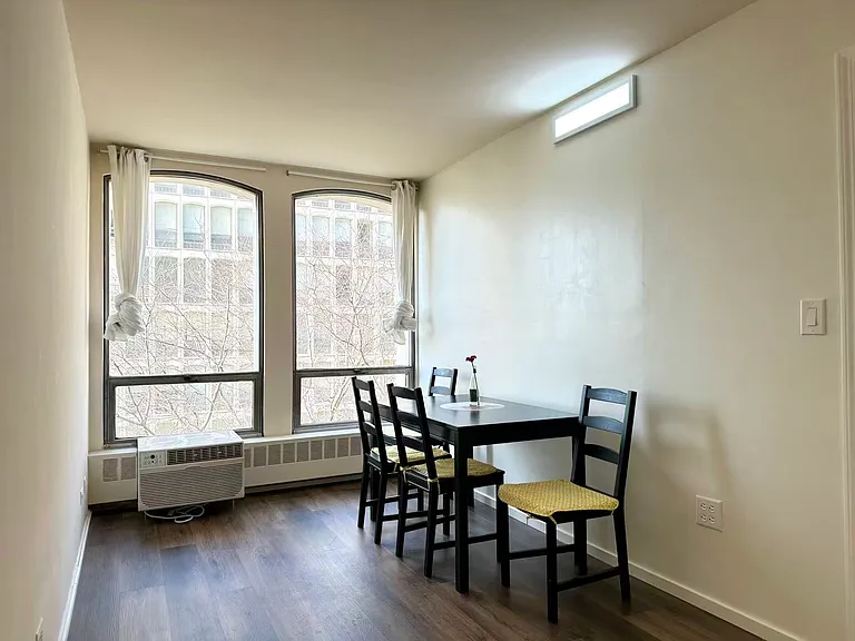 1400 E 55th Pl #503S — Photo 3