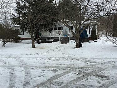 2nd image of 817 Mount Air Rd