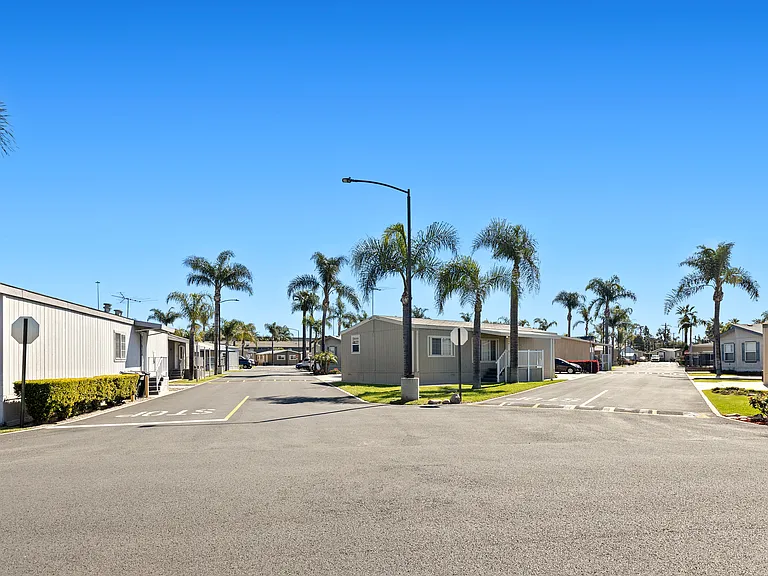 Palm Lodge Estates — Photo 59