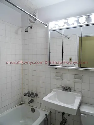 Rented by Keller Williams NYC | media 28