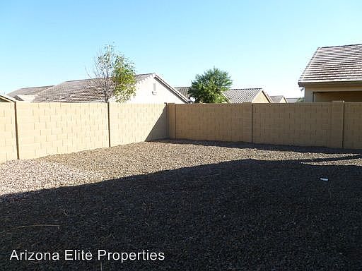 3rd image of 1026 W Desert Mountain Dr
