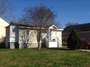 15 West St, Newnan, GA 30263