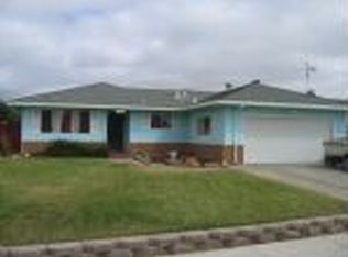 1220 Sunset Dr, Hollister, CA
