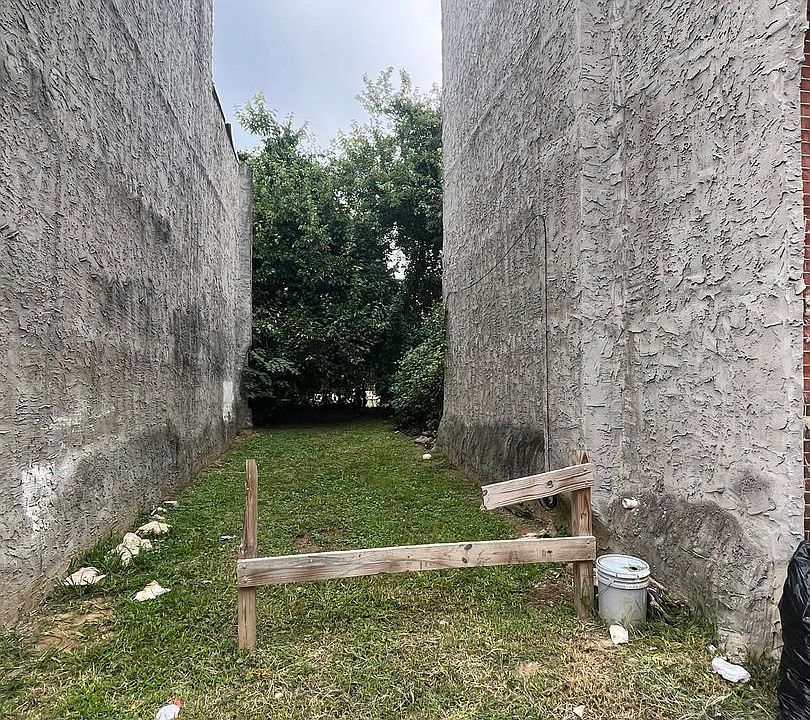 1st image of 1821 Brunner St