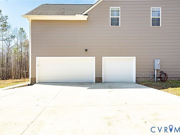 3rd image of 19620 Ahern Rd