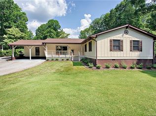 34 Timothy Ln, Candler, NC 28715