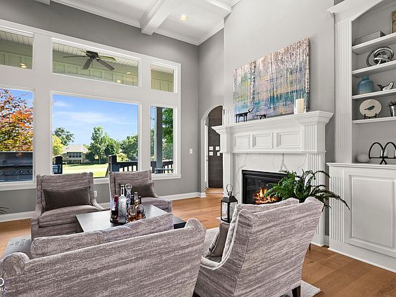 5th image of 11108 Golden Bear Way