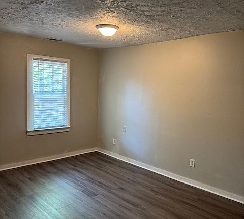 5th image of 1212 N 7th St