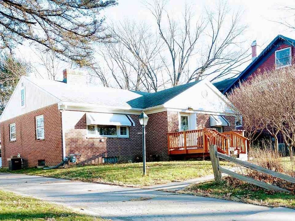 1st image of 19 Hewett St