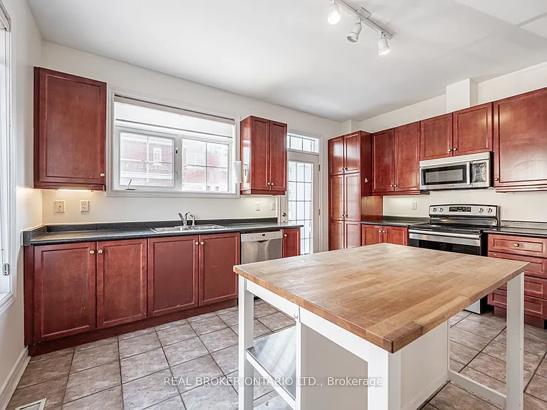 102 Natalie Pl — Photo 18