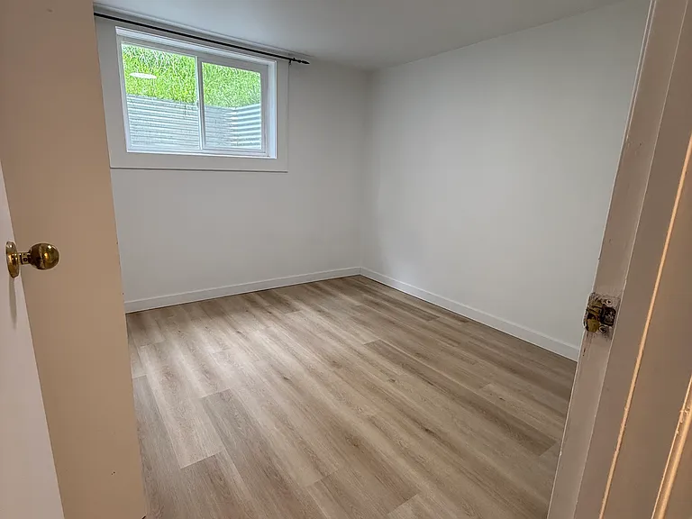 512 32nd Ave NE — Photo 14