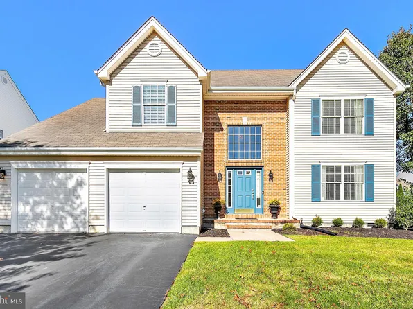 115 Vivas Dr, Barnegat, NJ 08005