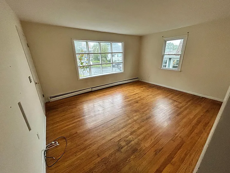 78 Fairview Ave #1 — Photo 5