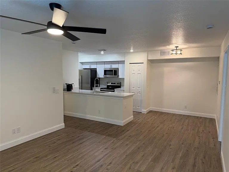 3024 Parkway Blvd #206 — Photo 2