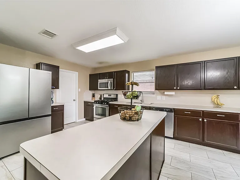 3818 Brook Garden Ln — Photo 15