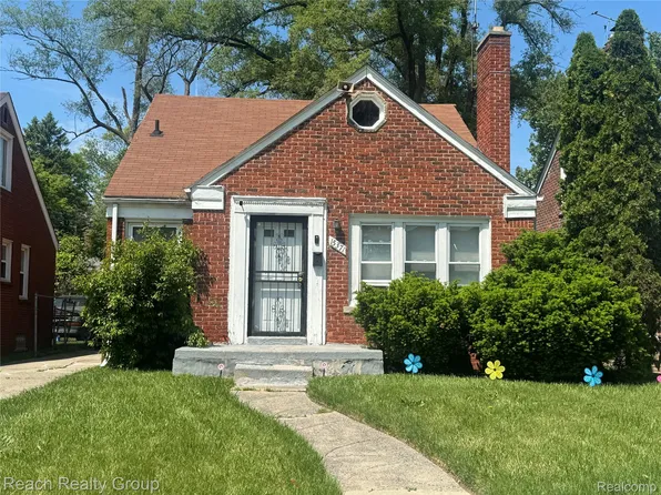 15371 Heyden St, Detroit, MI 48223