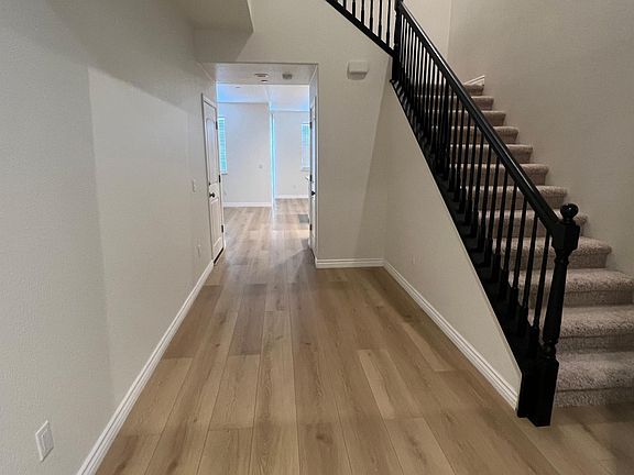 2nd image of 2904 Brookside Ln