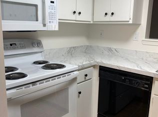 1417 Slate Run Rd APT 54, New Albany, IN 47150