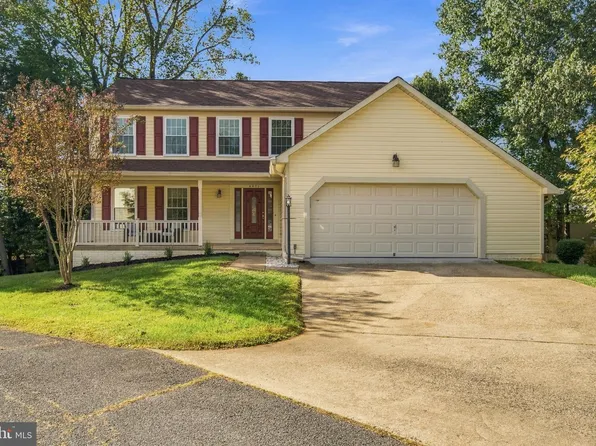 4671 Bonneville Ln, Woodbridge, VA 22193
