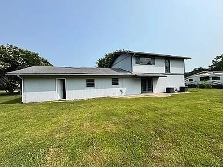 203 N Lake Dr — Photo 19