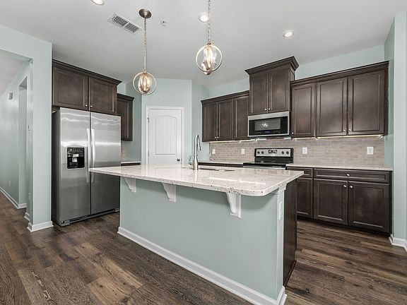5th image of 3226 Brookberry Ln
