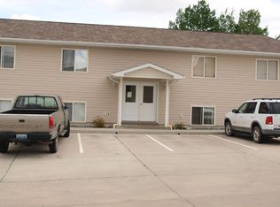 928 Canyon View Ave APT C, Cody, WY 82414