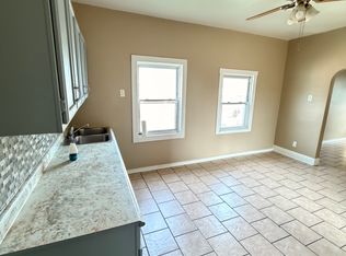1211 W 149th St APT 2R, East Chicago, IN 46312
