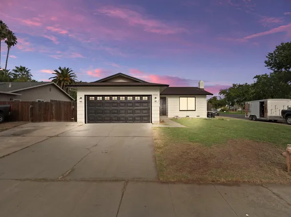 2260 S Ham Ln, Lodi, CA 95242