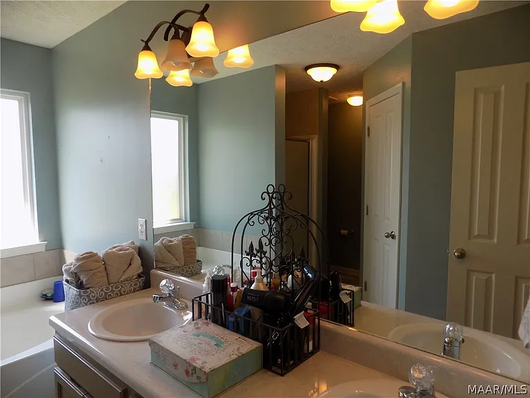 628 Vintage Way — Photo 13