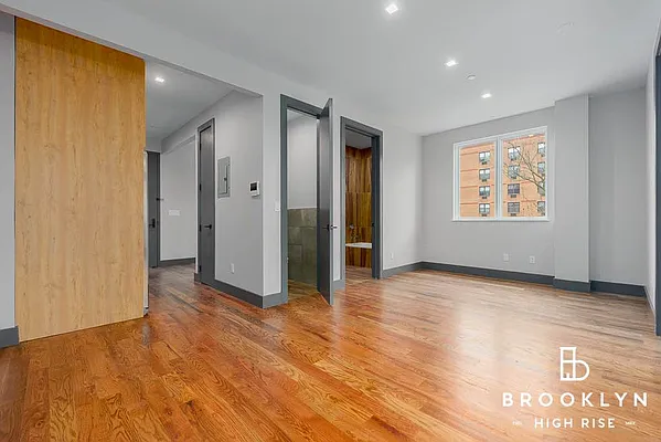 1461 Gates Avenue #2A