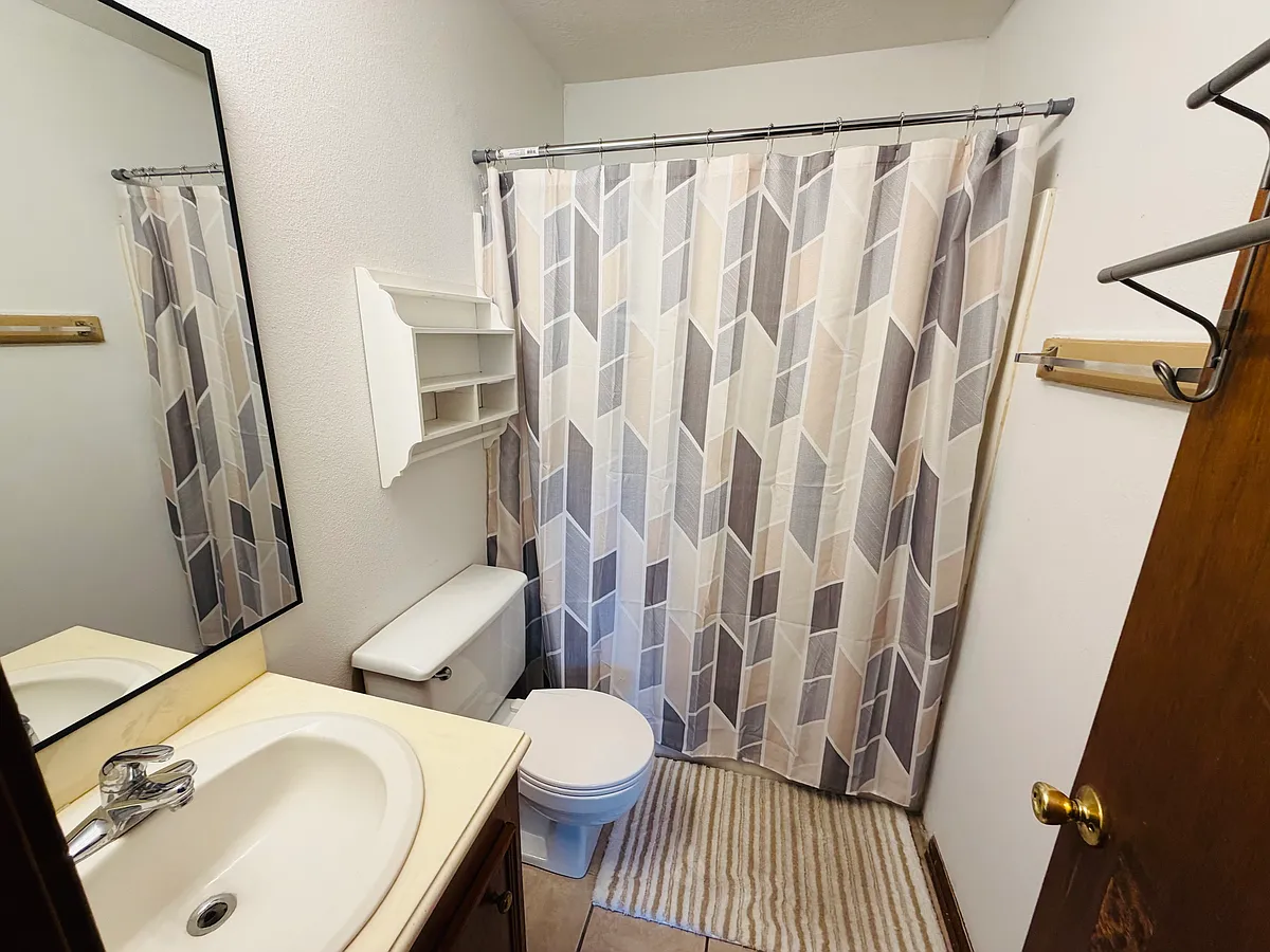 Building Photo - 1181 S Post Oak Rd #1181