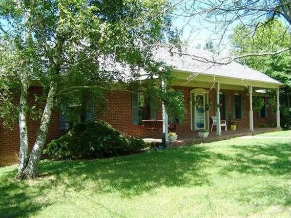 2856 Cummins Ferry Rd, Versailles, KY 40383