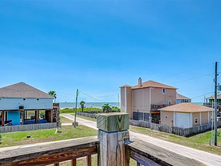 Sandollar Cir — Photo 2