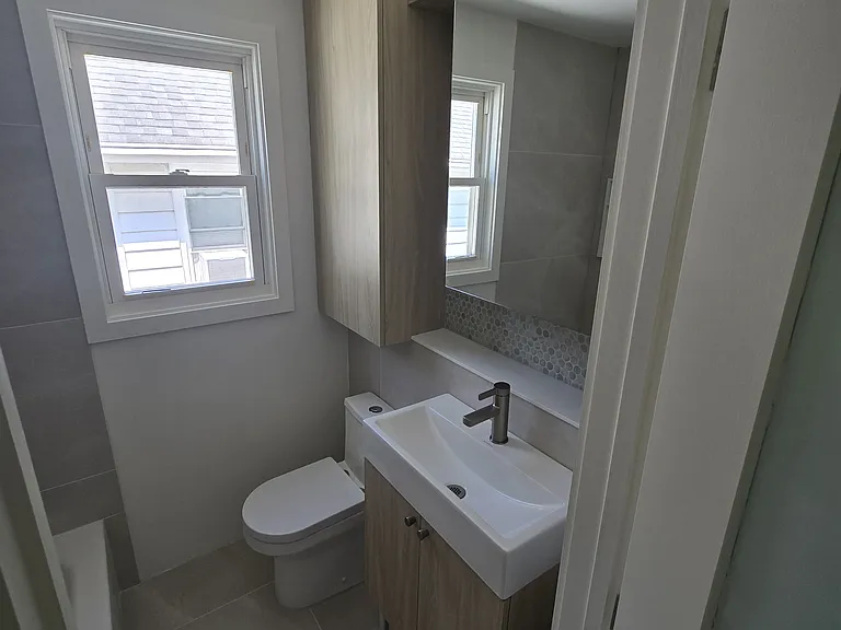 112 Anchor Pl #2 — Photo 1