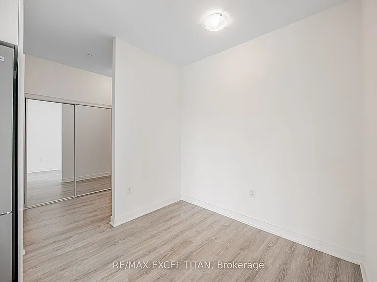 25 Neighbourhood Ln #1012 — Photo 12