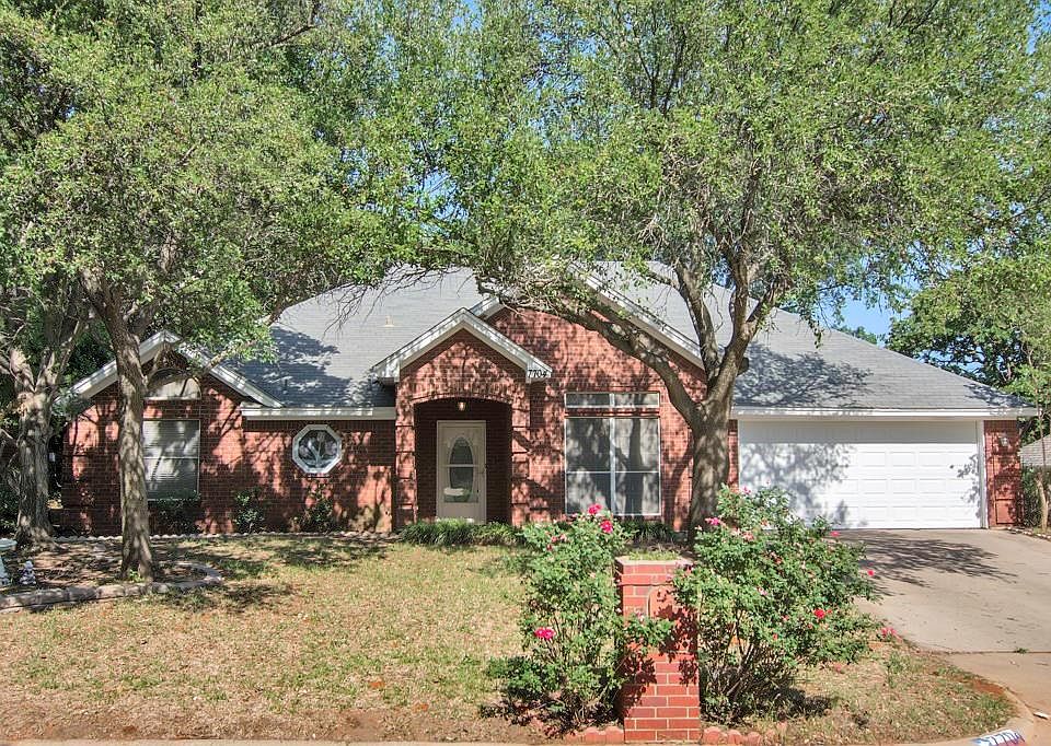 1st image of 7704 Aubrey Ln