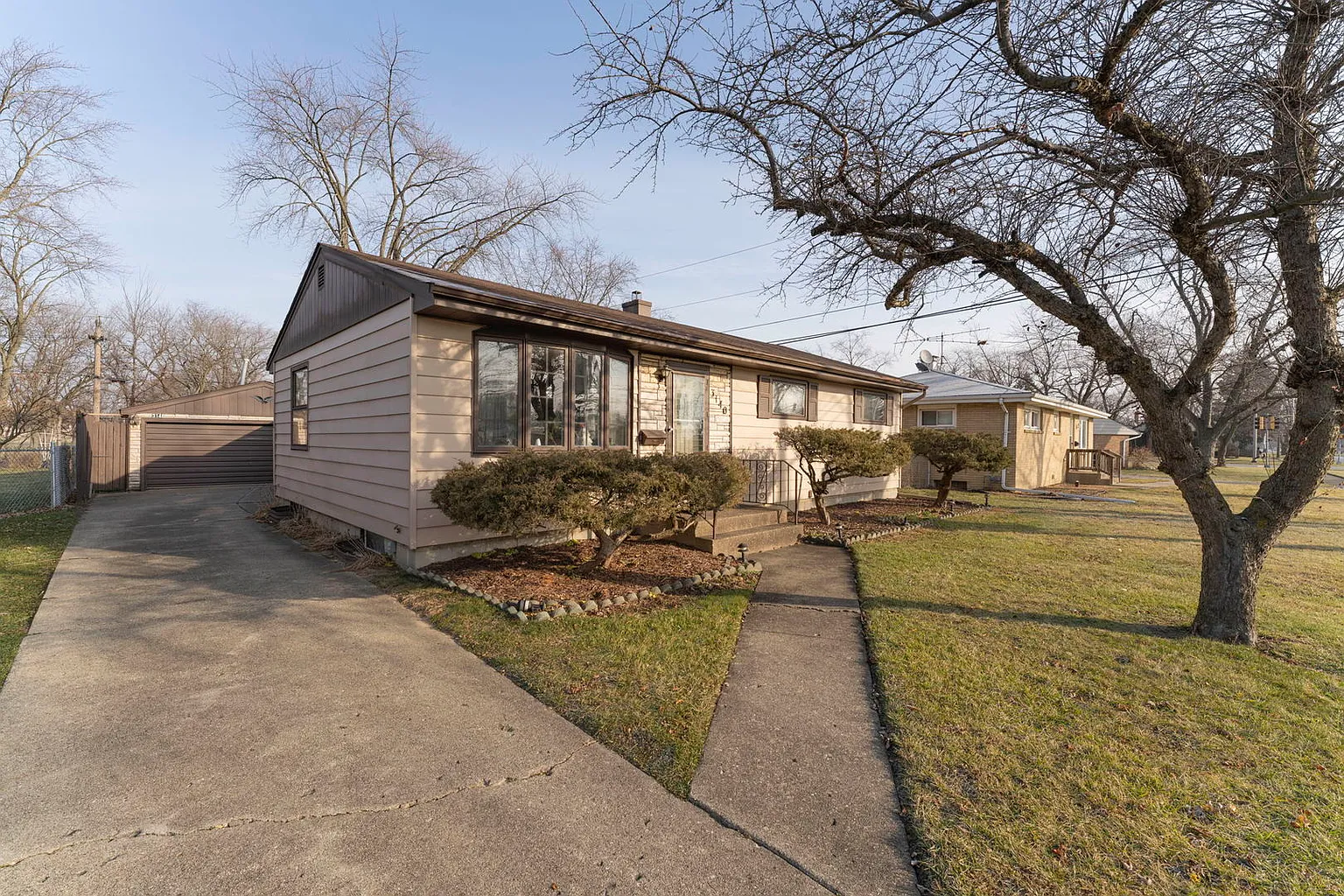3140 178th St photo 1