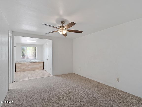 4th image of 5212 N Whispering Hills Ln