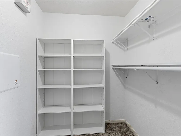 9318 Castlegap Dr — Photo 17