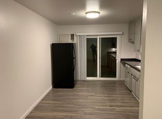 166 1st St #5, Woodland, CA 95695