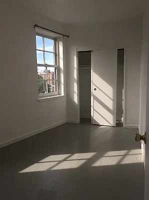 Rented by Compass | media 10