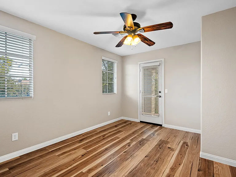 4311 E Carla Vista Dr — Photo 11