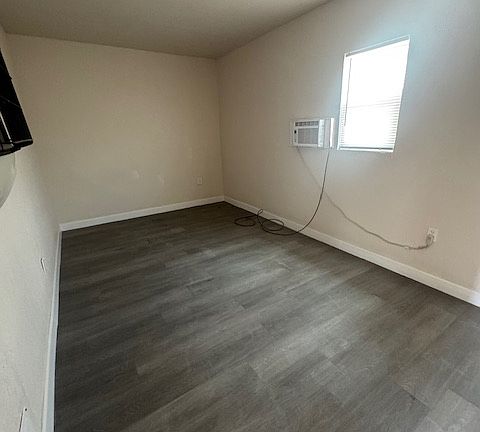 3rd image of 536 Ben Swain Dr #B