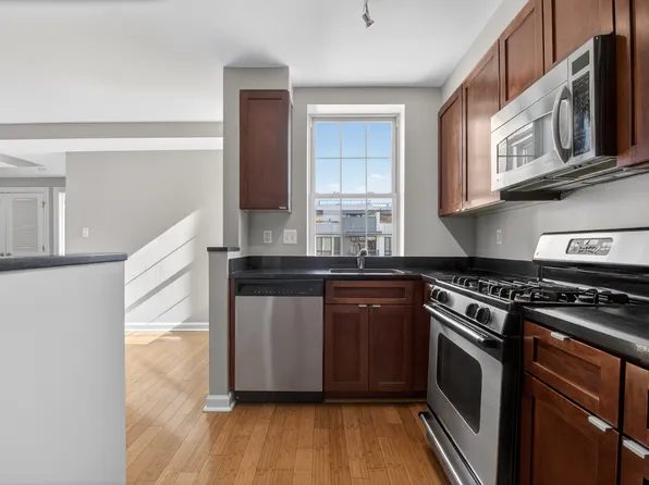 1417 Newton St NW APT 404, Washington, DC 20010