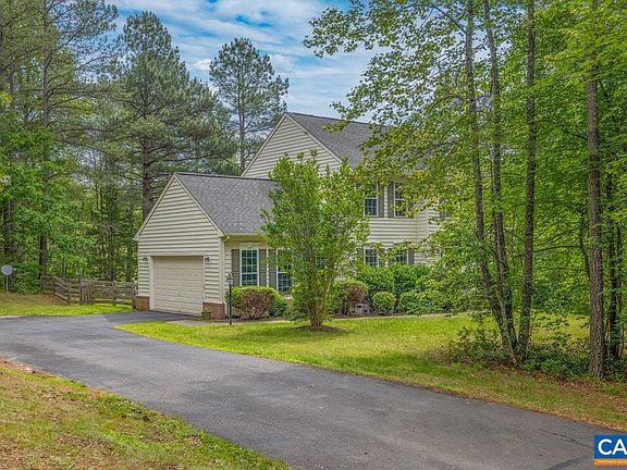 2nd image of 154 Foxmoor Rd