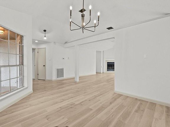 5th image of 10912 Dogwood Dr