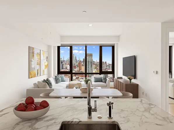 242 Broome St APT 14D, New York, NY 10002