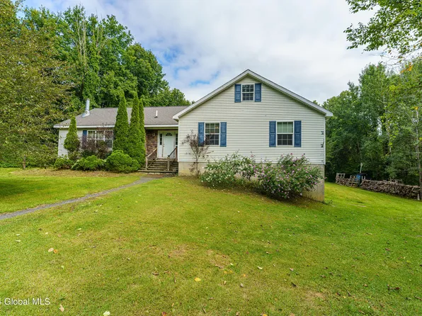 1090 County Route 411, Westerlo, NY 12193