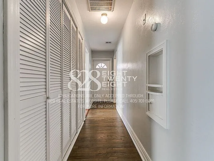930 Miller Ave — Photo 38