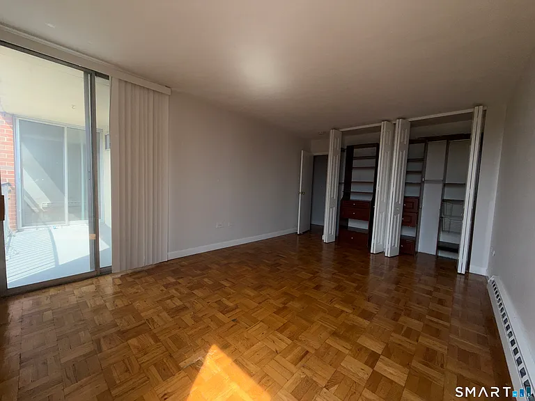 87 Glenbrook Rd #7G — Photo 8